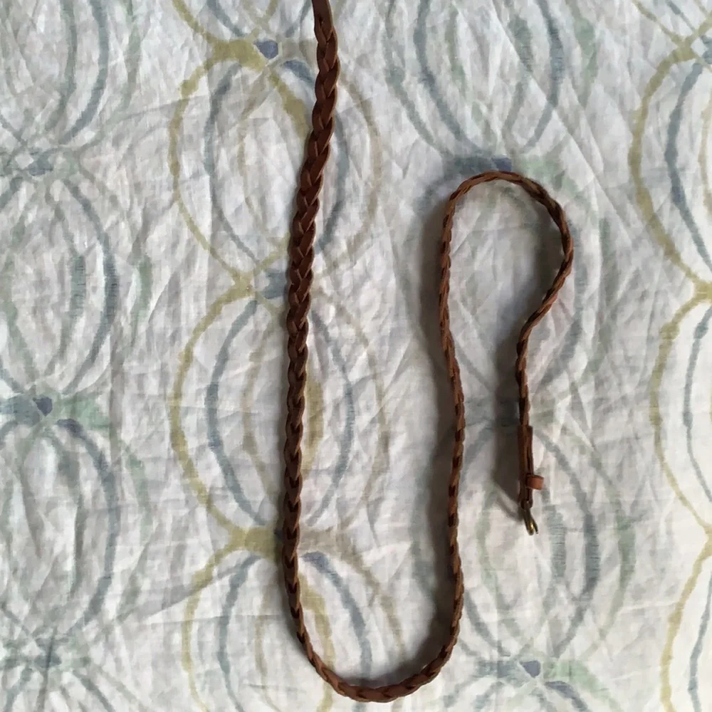 GAP braided leather